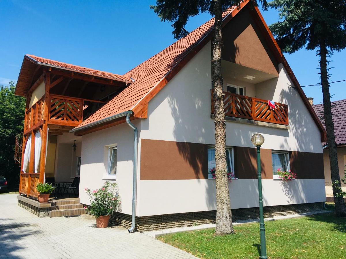 Hanna Apartman Apartment Balatonlelle Bagian luar foto
