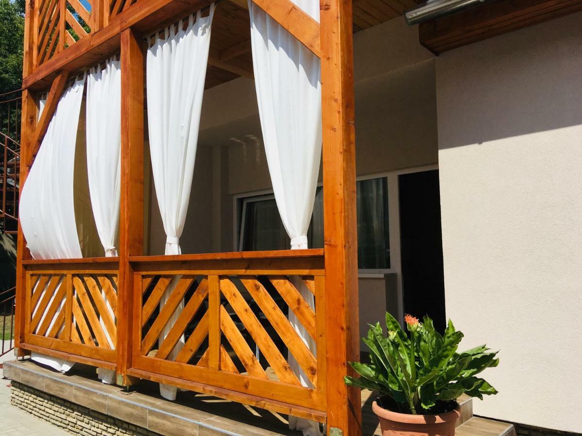Hanna Apartman Apartment Balatonlelle Bagian luar foto